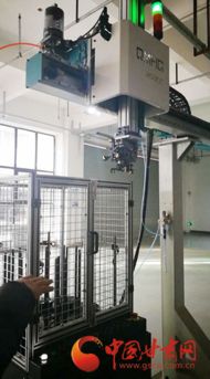 甘肅首臺(tái)自主研發(fā)工業(yè)機(jī)器人成功下線，開啟智能智造新篇章